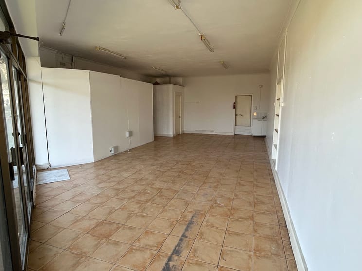 Click to view all images 2/644-646 Princes Highway Russell Vale NSW 2517 - Image 3