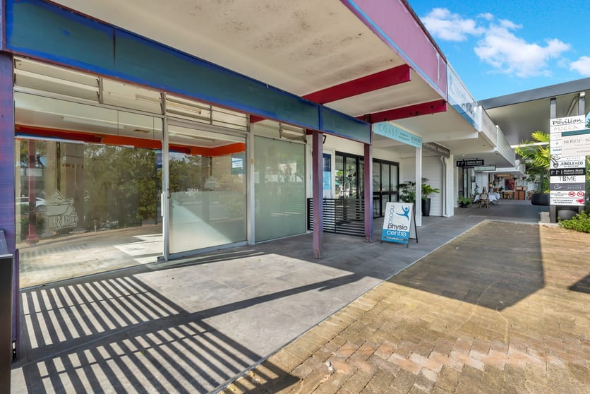 Click to view all images 2/17 Sunshine Beach Road Noosa Heads QLD 4567 - Image 2