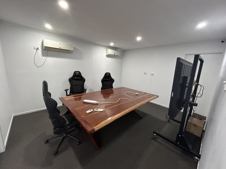 Click to view all images 2/63 Old Maryborough Road Pialba QLD 4655 - Image 3