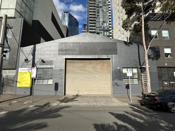 Click to view all images 69 Whiteman Street South Melbourne VIC 3205 - Image 1