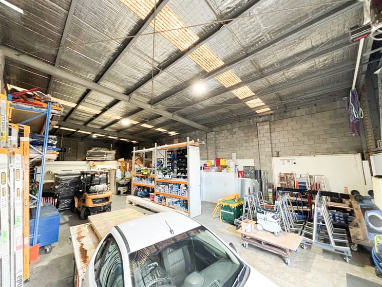 Click to view all images 158 Roden Street West Melbourne VIC 3003 - Image 2