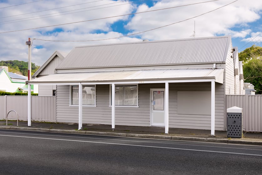 Click to view all images 283 Humffray Street North Ballarat East VIC 3350 - Image 1