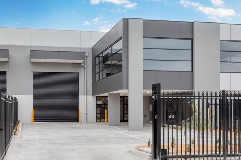 Click to view all images 44 Robbins Circuit Williamstown North VIC 3016 - Image 1
