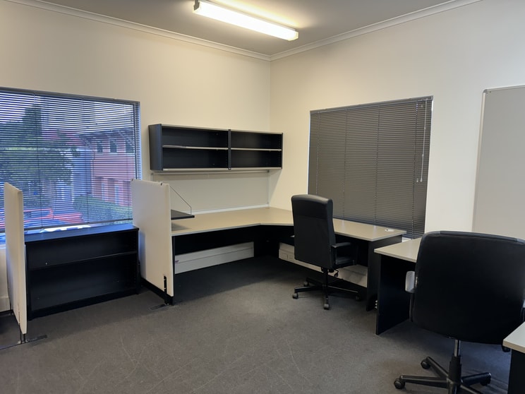 Click to view all images 26 Springfield Lakes Boulevard Springfield Lakes QLD 4300 - Image 3