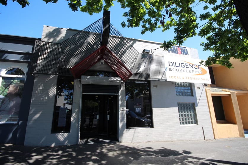 Click to view all images 1/128 Yarra Street Geelong VIC 3220 - Image 1
