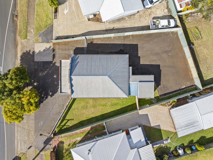 Click to view all images 286 Bridge Street Newtown QLD 4350 - Image 2