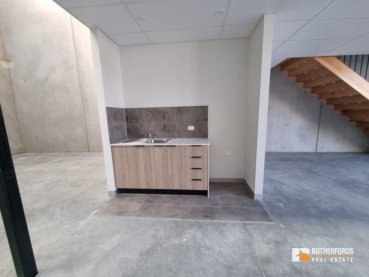 Click to view all images 11/81 Cooper Street Campbellfield VIC 3061 - Image 3