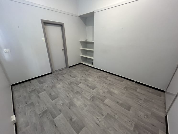 Click to view all images 5/5 Shore Street East Cleveland QLD 4163 - Image 2