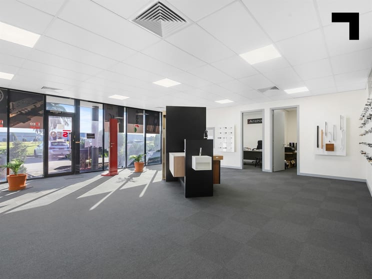 Click to view all images 358B Boundary Road Dingley Village VIC 3172 - Image 2