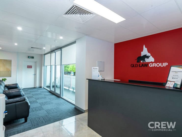 Click to view all images 1/10 Cinderella Drive Springwood QLD 4127 - Image 2