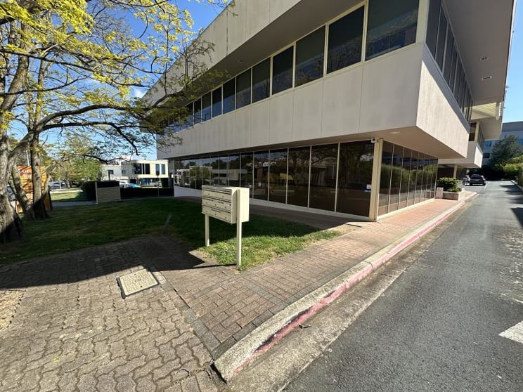 Ground 1 Unit 1/17 Napier Close Deakin ACT 2600 - Image 1