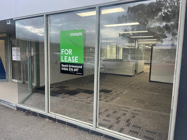 Click to view all images Ground Unit 4/53 Dundas Court Phillip ACT 2606 - Image 1