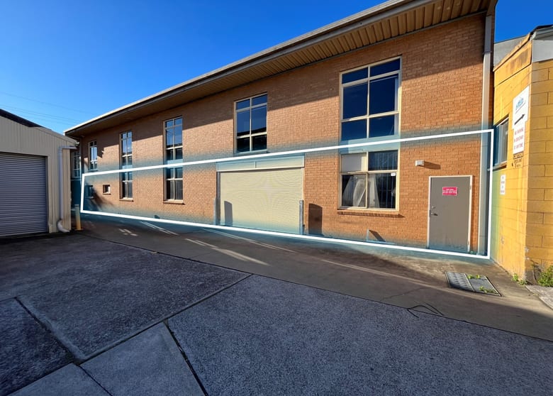 Click to view all images Unit 1B/30-32 Norman Street Peakhurst NSW 2210 - Image 1