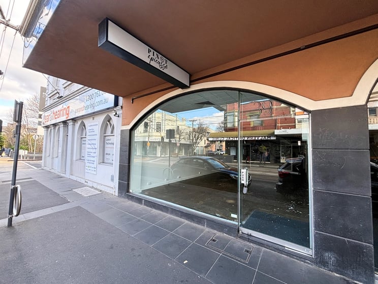 Click to view all images 39 Glenferrie Road Malvern VIC 3144 - Image 2