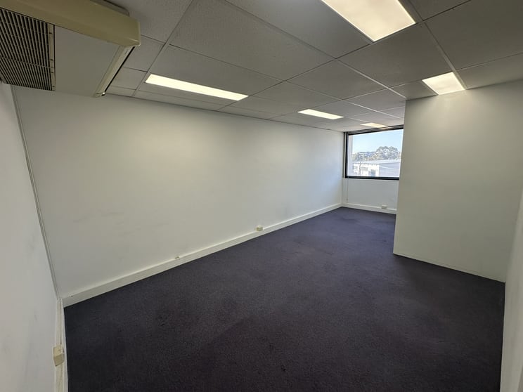 Click to view all images 16/75 Pacific Highway Waitara NSW 2077 - Image 3