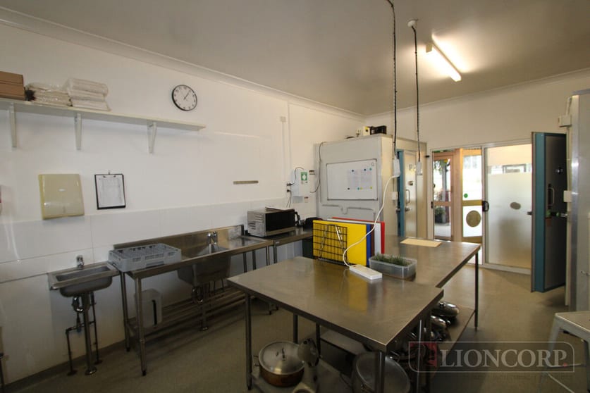 Click to view all images Gaythorne QLD 4051 - Image 3