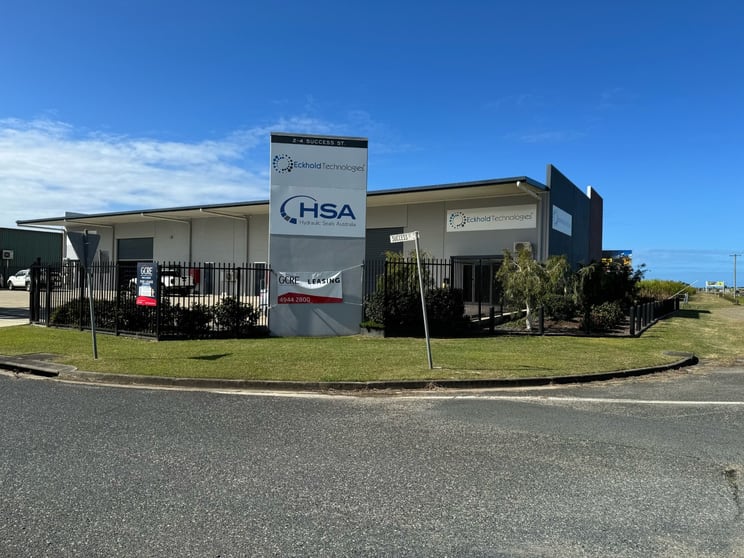 Click to view all images 1/2-4 Success Street Paget QLD 4740 - Image 2