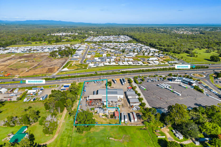 Click to view all images 3850-3858 Mount Lindesay Highway Park Ridge QLD 4125 - Image 3