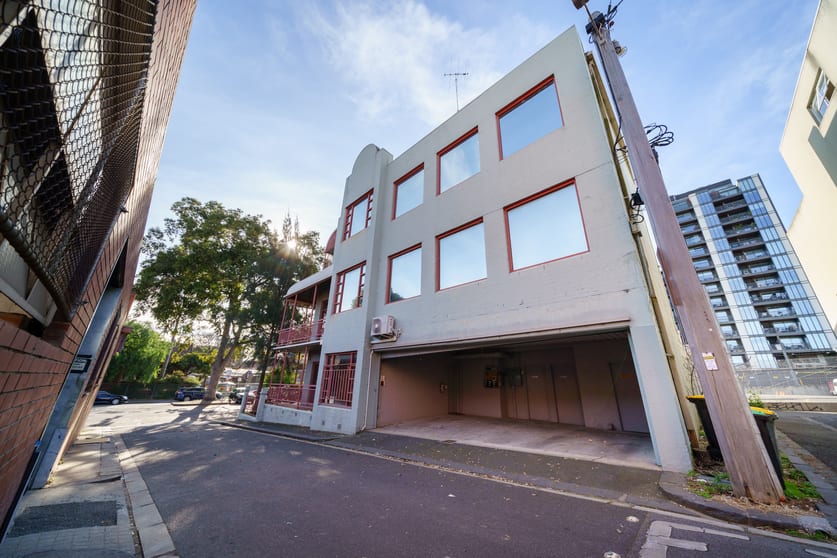 Click to view all images 64 Harcourt Street North Melbourne VIC 3051 - Image 3