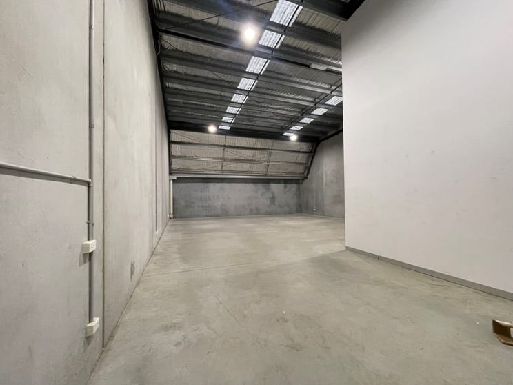 Click to view all images 15 / 347 Bay Road Cheltenham VIC 3192 - Image 3
