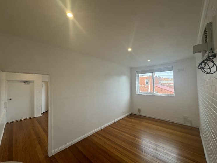 Click to view all images 1386 Toorak Road Camberwell VIC 3124 - Image 3