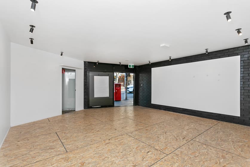 Click to view all images 4/324 Crown Street Wollongong NSW 2500 - Image 2