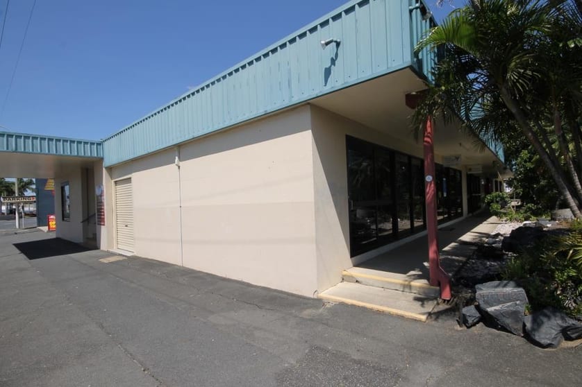 Click to view all images 3/99 Musgrave Street Berserker QLD 4701 - Image 2