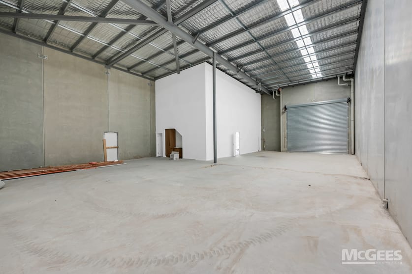 Click to view all images 539 Grand Junction Road Wingfield SA 5013 - Image 3