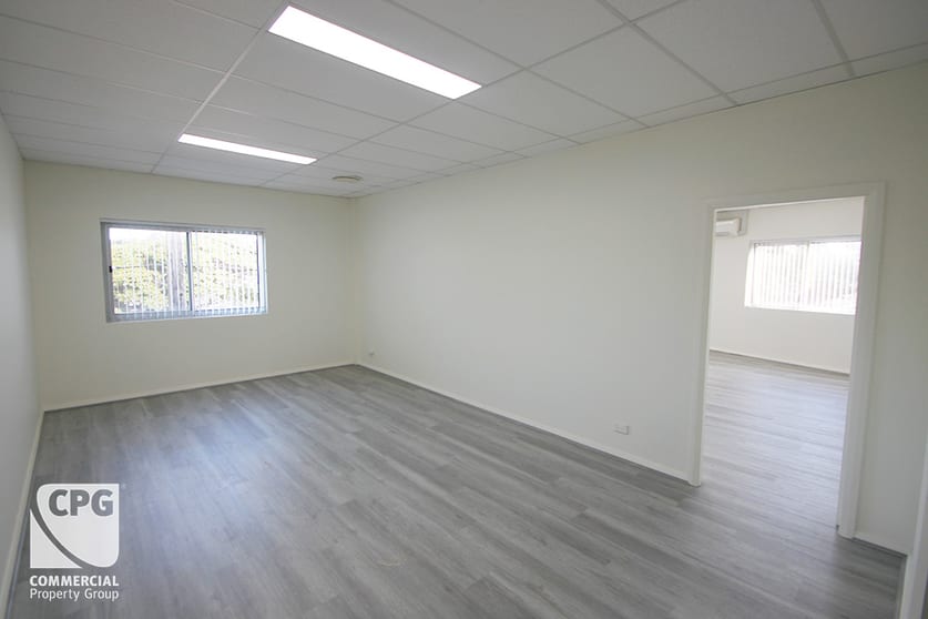 Click to view all images 7/228 Chapel Road Bankstown NSW 2200 - Image 1