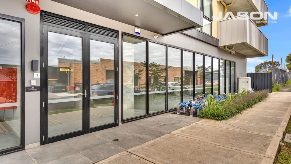 Click to view all images 1/8 Webb Road Airport West VIC 3042 - Image 1