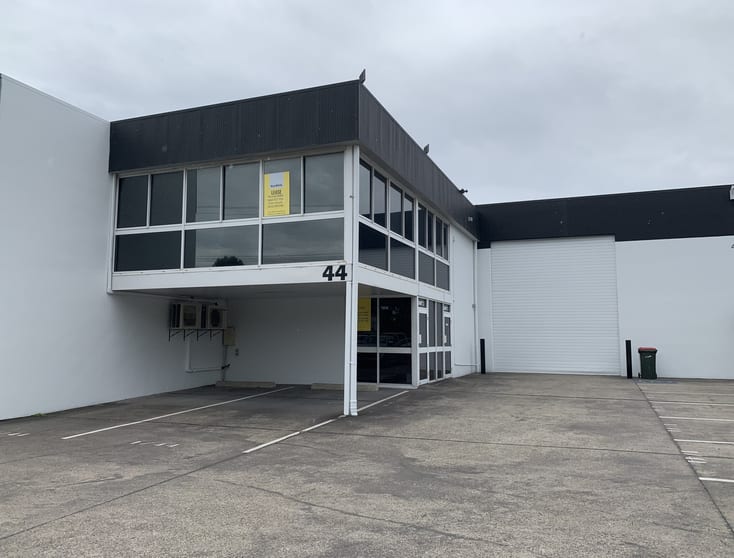 Click to view all images 1&3/44 Aerodrome Road Caboolture QLD 4510 - Image 1
