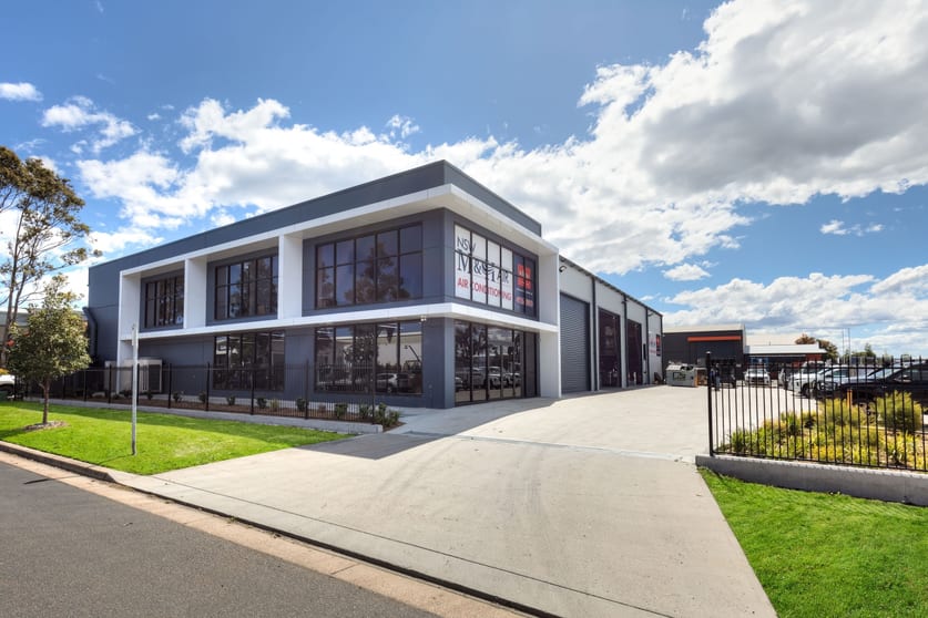 Click to view all images 2 Kullara Close Beresfield NSW 2322 - Image 2
