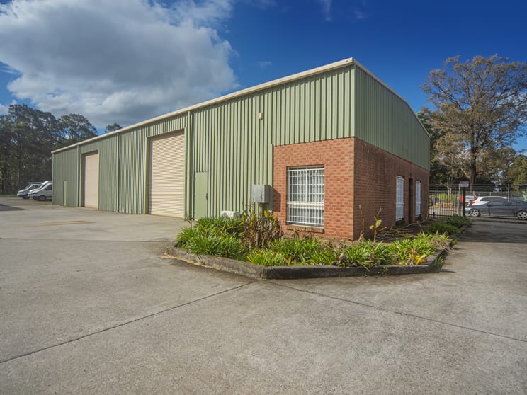 Click to view all images 2/31 Jellicoe Street South Nowra NSW 2541 - Image 2