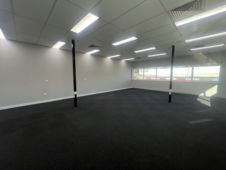Click to view all images 5/145 Horton Street Port Macquarie NSW 2444 - Image 2