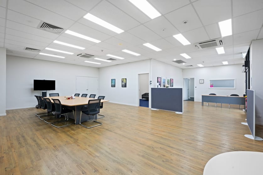 Click to view all images 1/647-653 Dean Street Albury NSW 2640 - Image 2