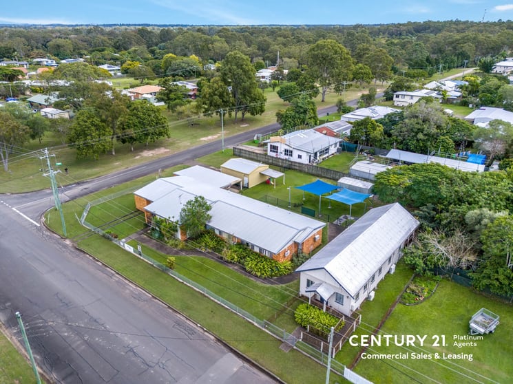 Click to view all images 26 Jupiter Street Maryborough QLD 4650 - Image 1