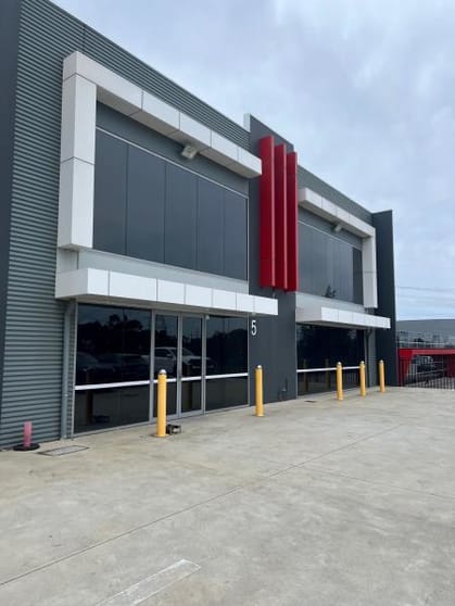 Click to view all images Unit 5/54 Commercial Place Keilor East VIC 3033 - Image 1