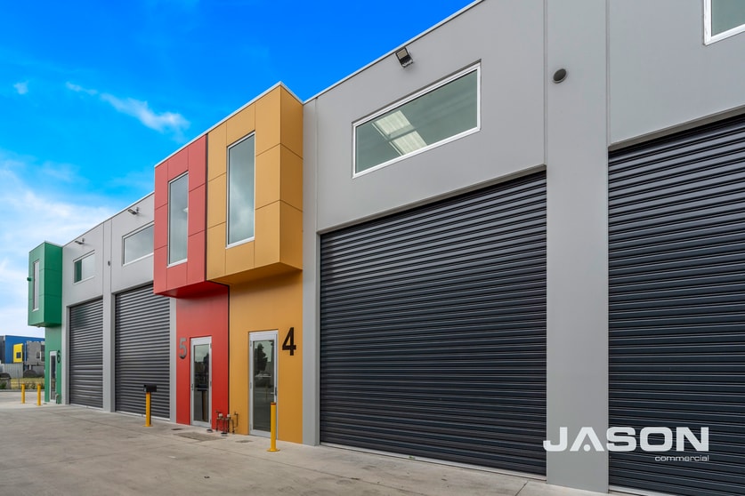 Click to view all images 4/13 Mogul Court Deer Park VIC 3023 - Image 3