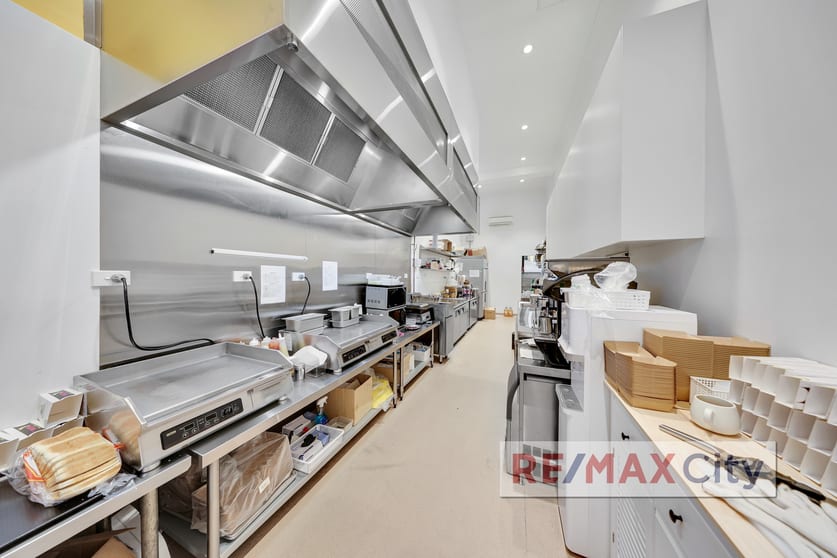 Click to view all images Shop 6/158 Adelaide Street Brisbane City QLD 4000 - Image 2