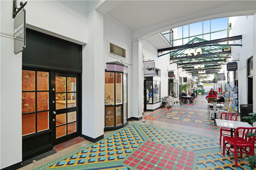 Click to view all images 16/50 Bay View Terrace Claremont WA 6010 - Image 1