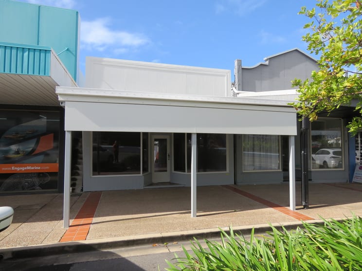 Click to view all images 32 Herbert Street Bowen QLD 4805 - Image 1