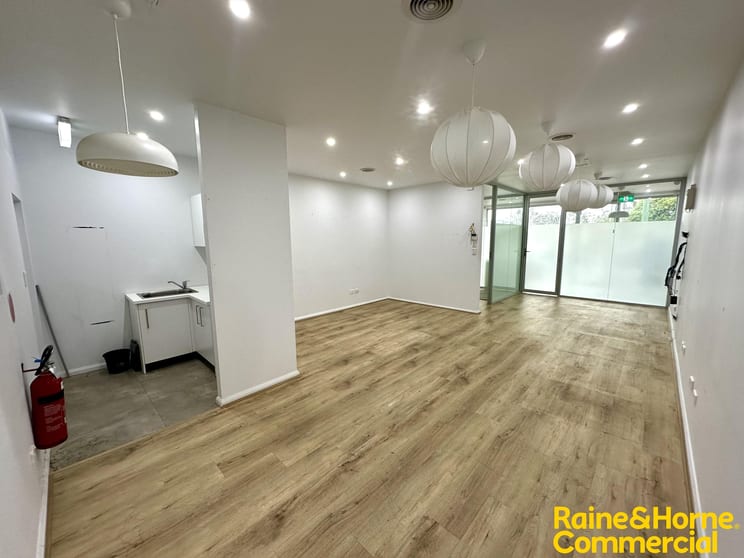 Click to view all images Shop 2/30-38 Day Street Colyton NSW 2760 - Image 3