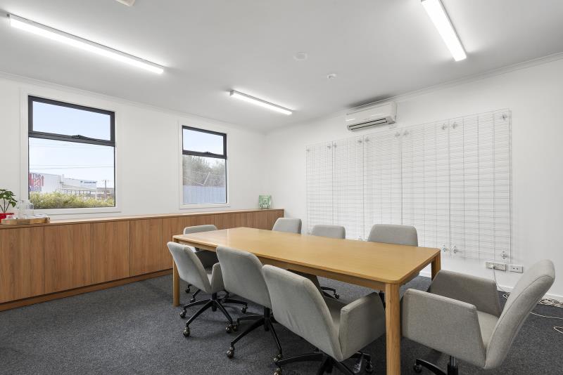 Click to view all images Part 86-90 Barwon Terrace South Geelong VIC 3220 - Image 3