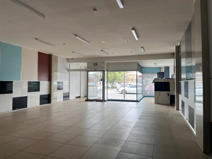 Click to view all images 2/208 Dorset Road Boronia VIC 3155 - Image 1