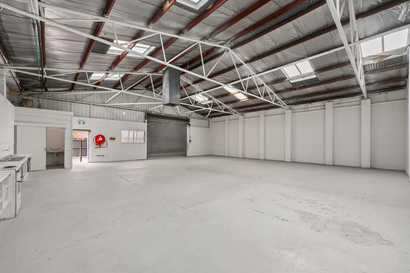 Click to view all images 2/9 Parsons Street Clayton South VIC 3169 - Image 2