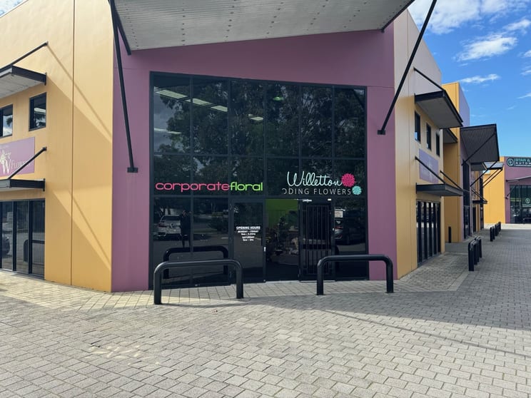 Click to view all images Willetton WA 6155 - Image 1