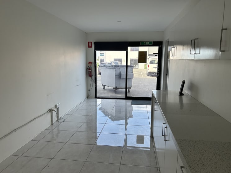 Click to view all images 11/30-34 Octal Street Yatala QLD 4207 - Image 3