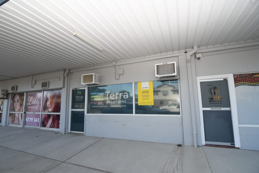 Click to view all images 2/28 French Street Pimlico QLD 4812 - Image 2