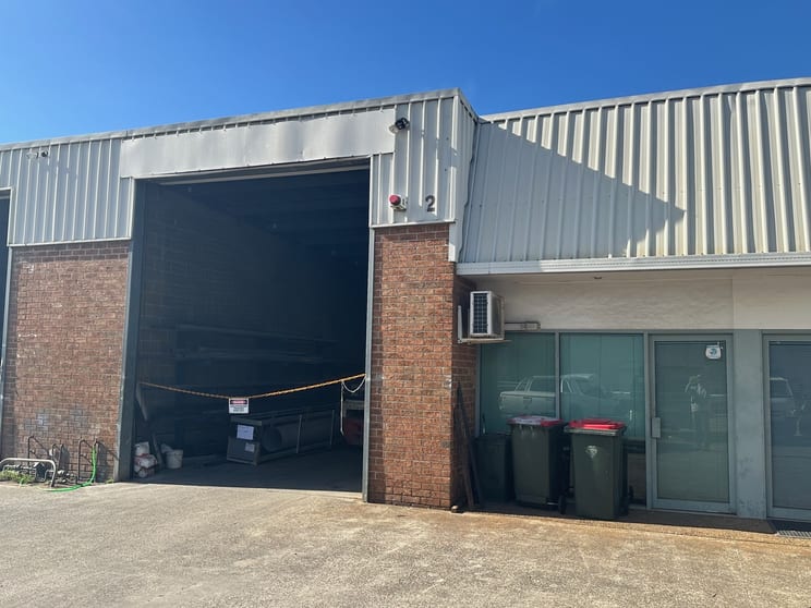 Click to view all images 2/147 Industrial Road Oak Flats NSW 2529 - Image 3