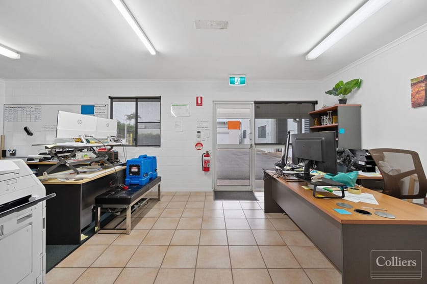 Click to view all images 4/661 Ingham Road Mount St John QLD 4818 - Image 2
